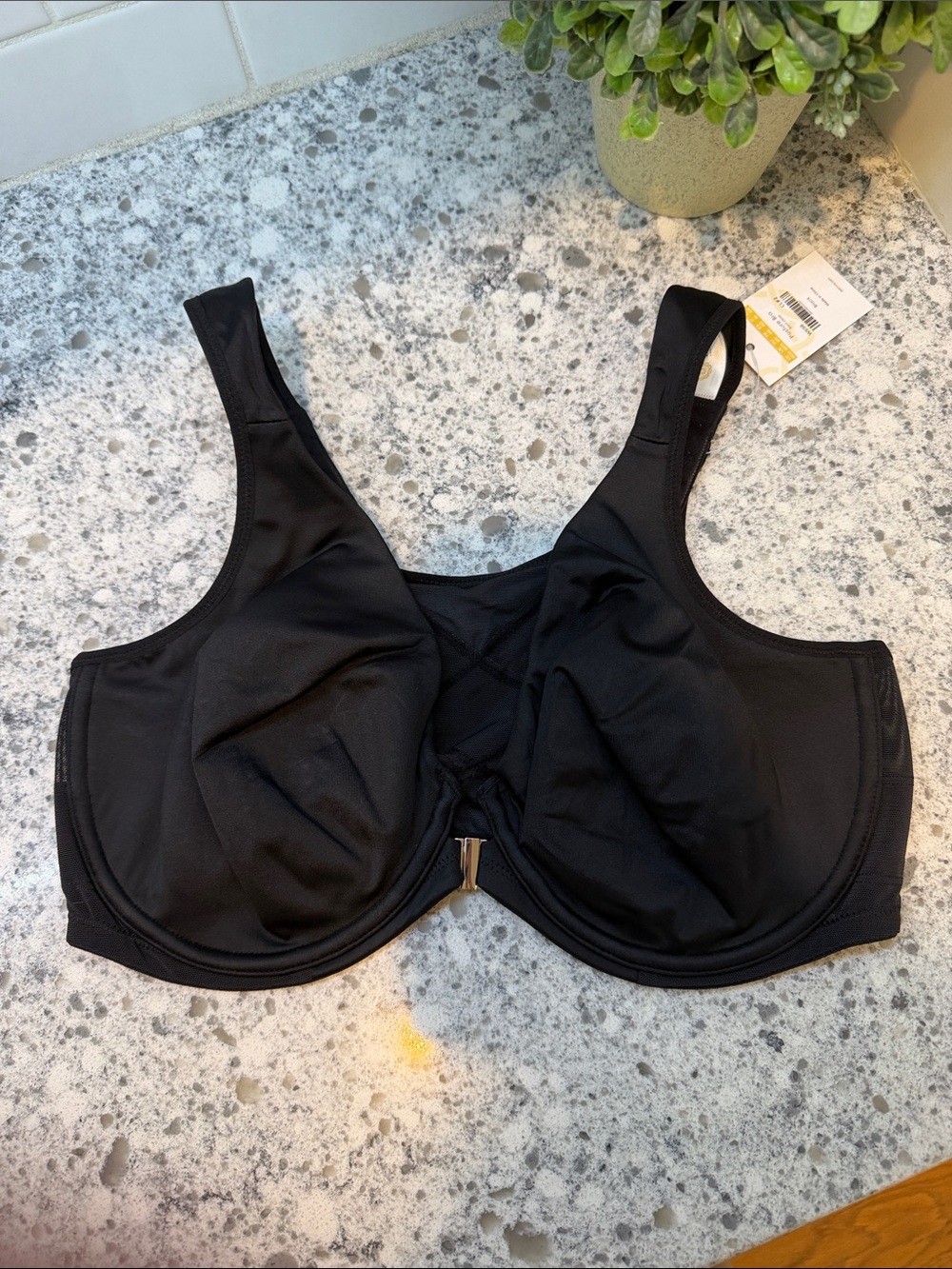 Delimira Posture Bra Full Coverage front closure razor back size 36DD black
